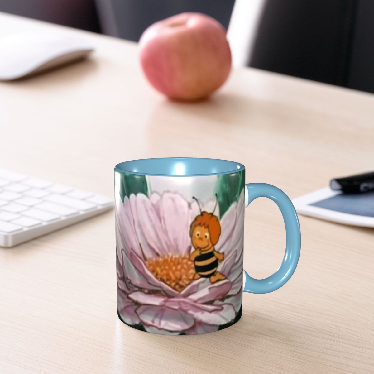 Maya Coffee & Tea Ulasan - Maya The Bee Mug Funny Ceramic