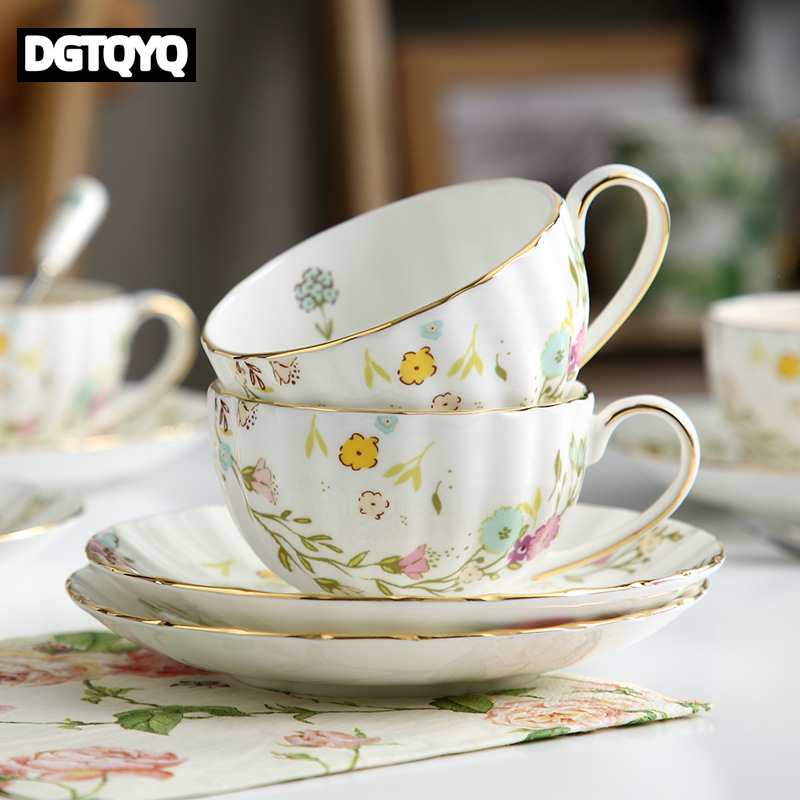 Coffee Tea Essentials - 2Pcs Vintage Floral Ceramic Coffee Cup